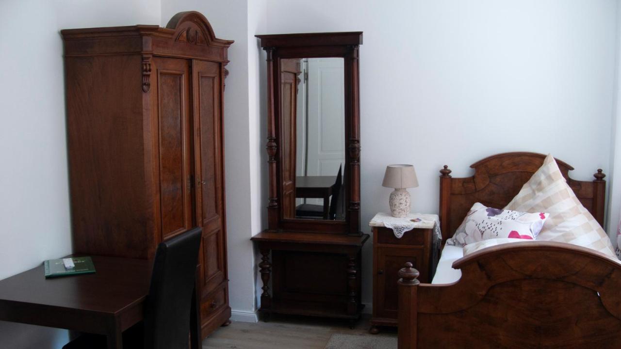 Apartmenthaus "Zum Birnbaum" Rosstal Esterno foto