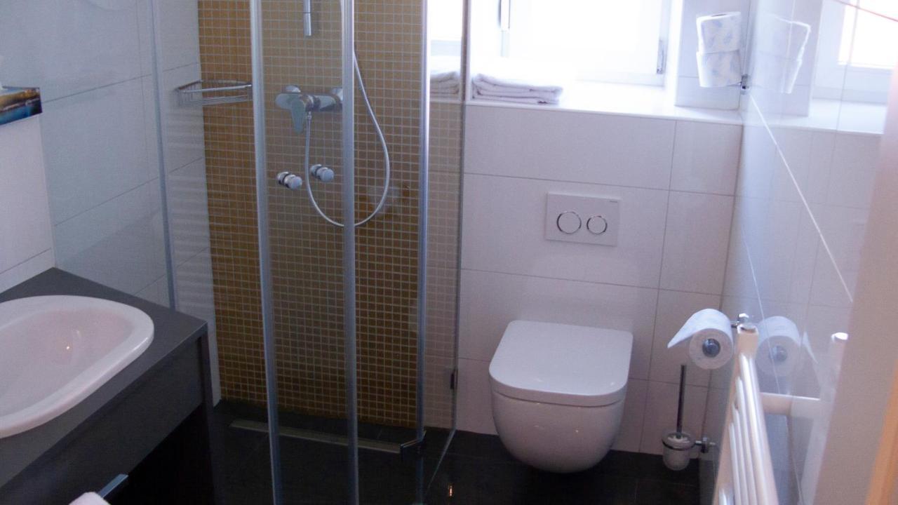Apartmenthaus "Zum Birnbaum" Rosstal Esterno foto