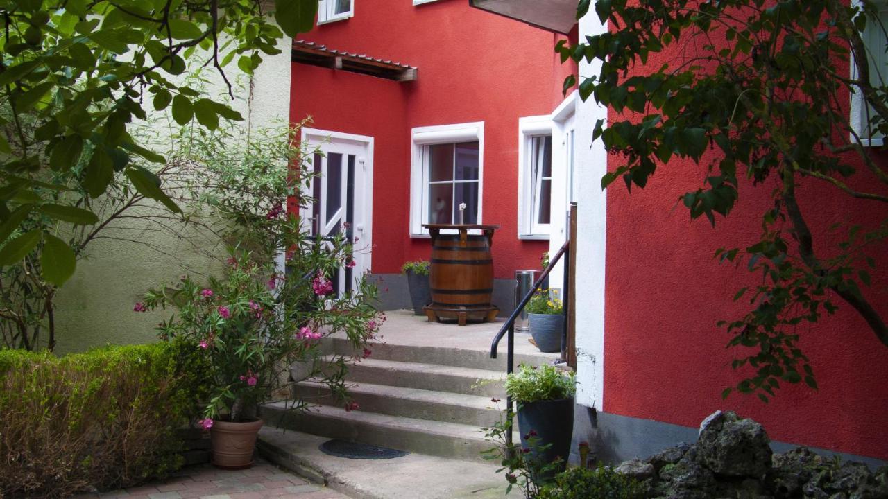 Apartmenthaus "Zum Birnbaum" Rosstal Esterno foto