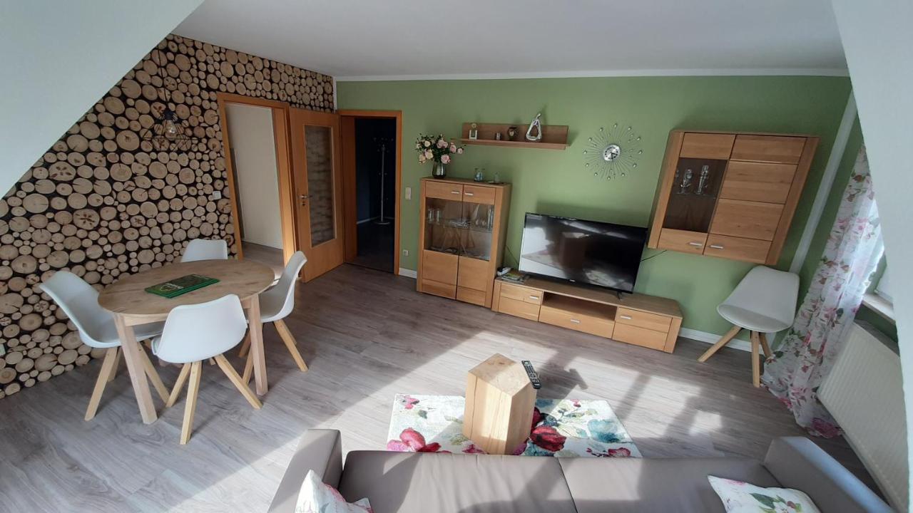 Apartmenthaus "Zum Birnbaum" Rosstal Esterno foto