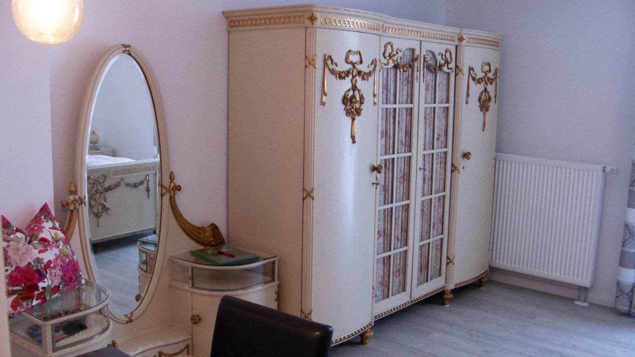 Apartmenthaus "Zum Birnbaum" Rosstal Esterno foto